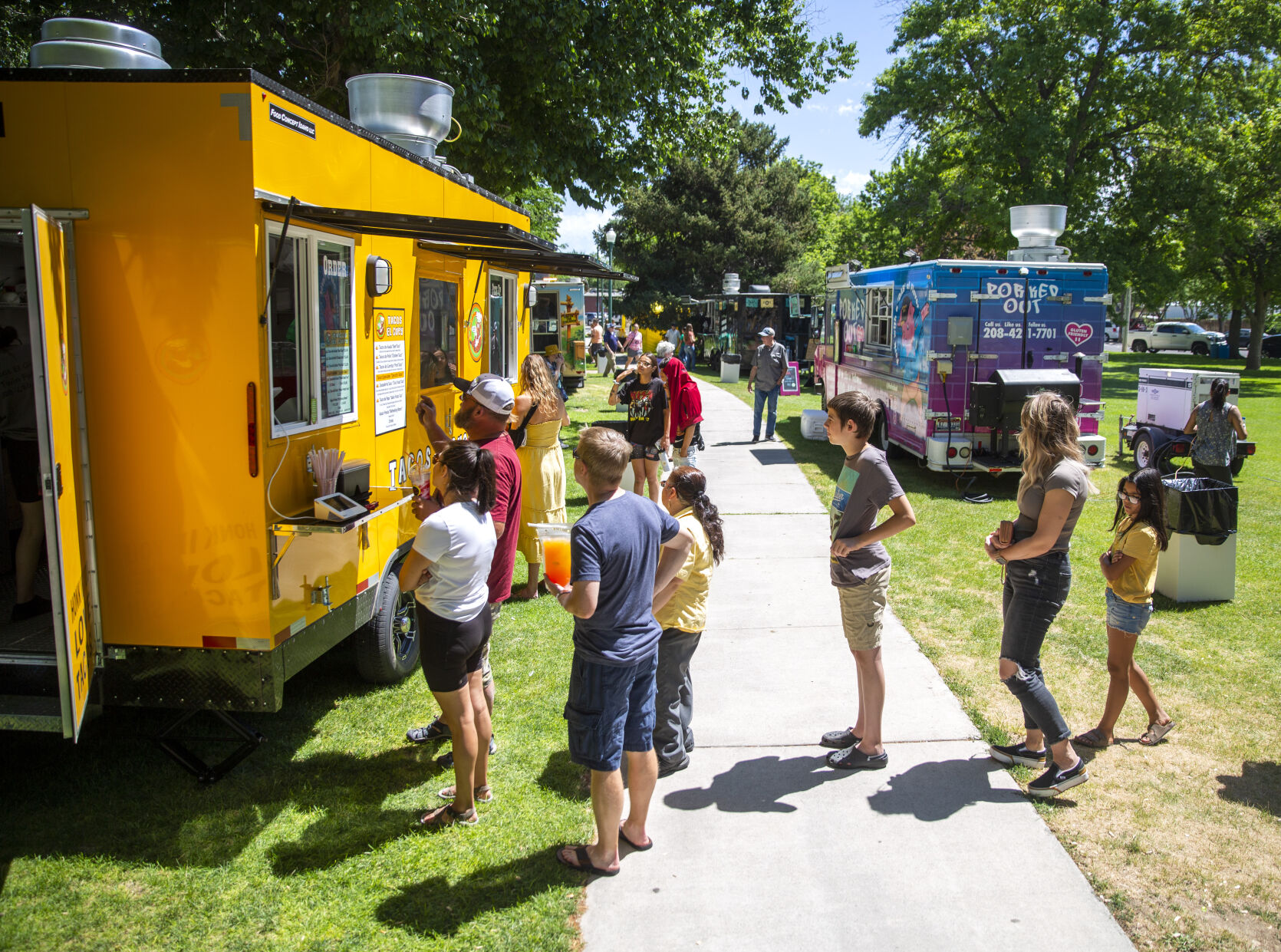 Arts and Eats Food Truck Fest